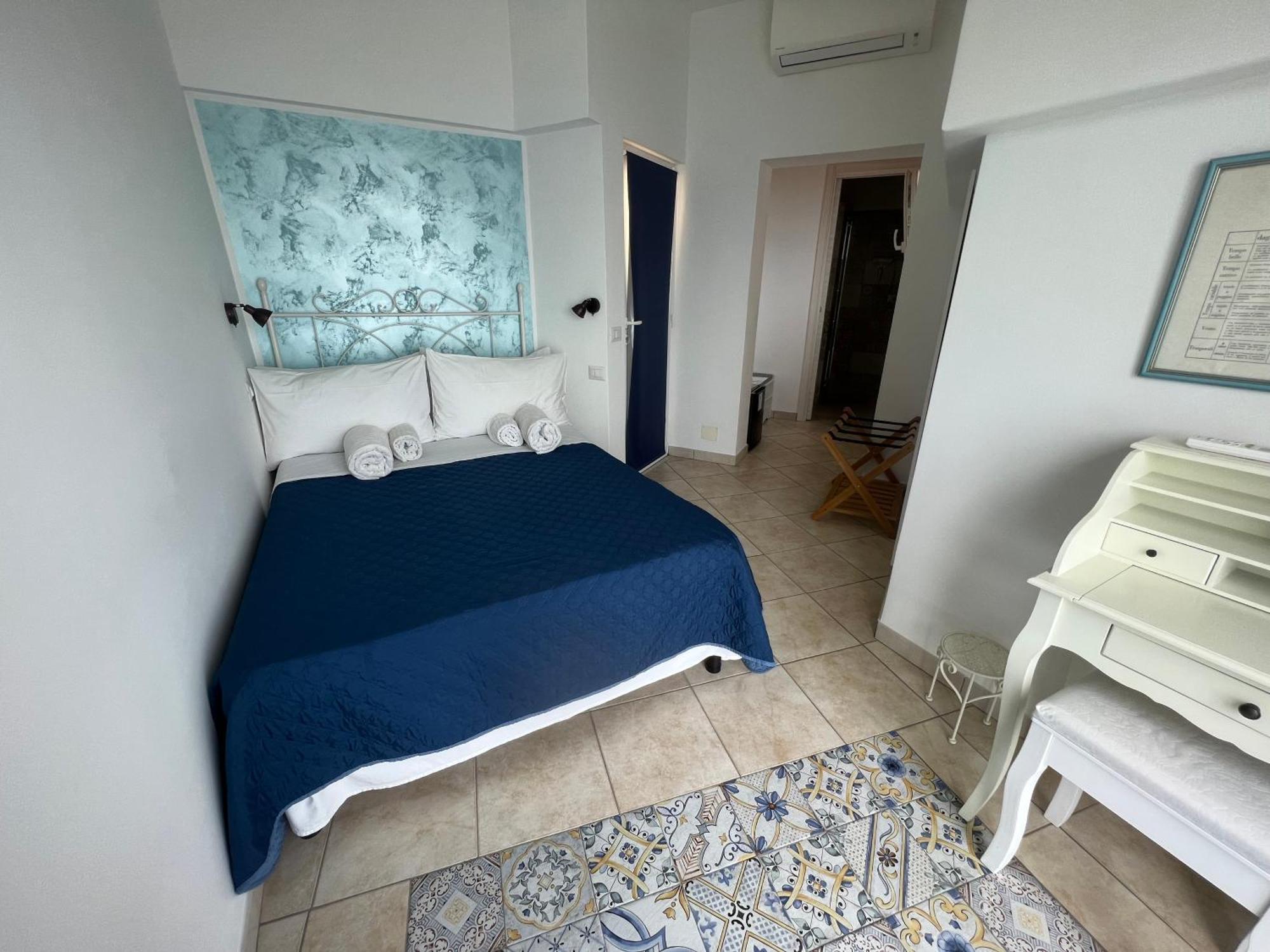 카프리 La Terrazza Sul Mare B&B 외부 사진