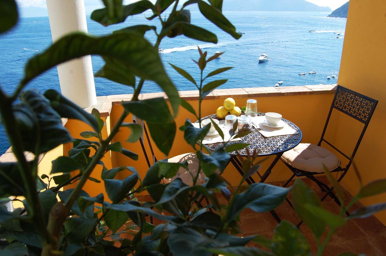 카프리 La Terrazza Sul Mare B&B 외부 사진