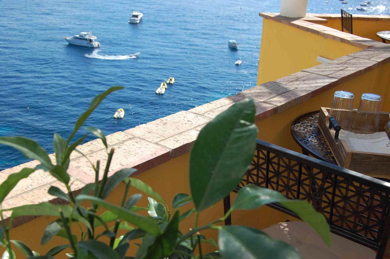 카프리 La Terrazza Sul Mare B&B 외부 사진