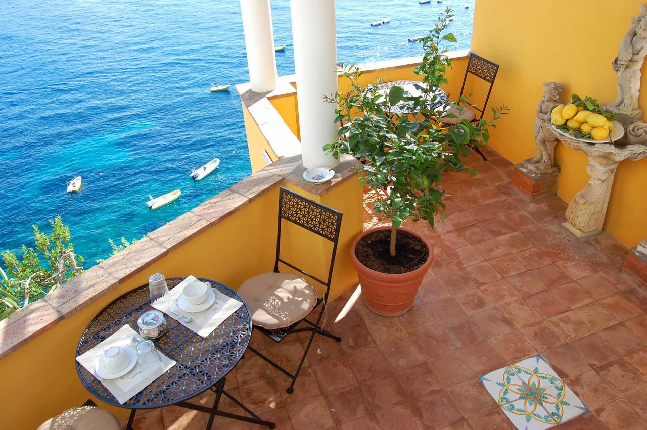 카프리 La Terrazza Sul Mare B&B 외부 사진