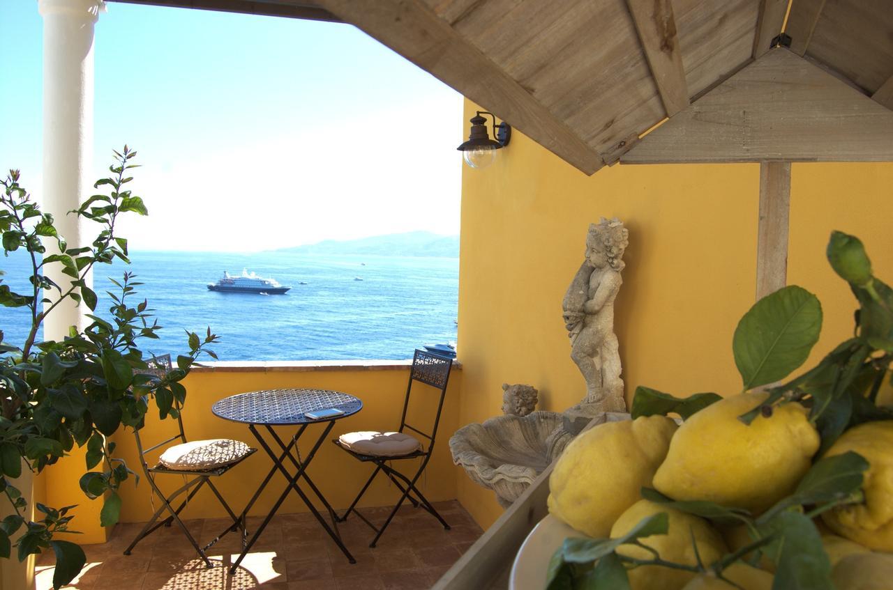 카프리 La Terrazza Sul Mare B&B 외부 사진